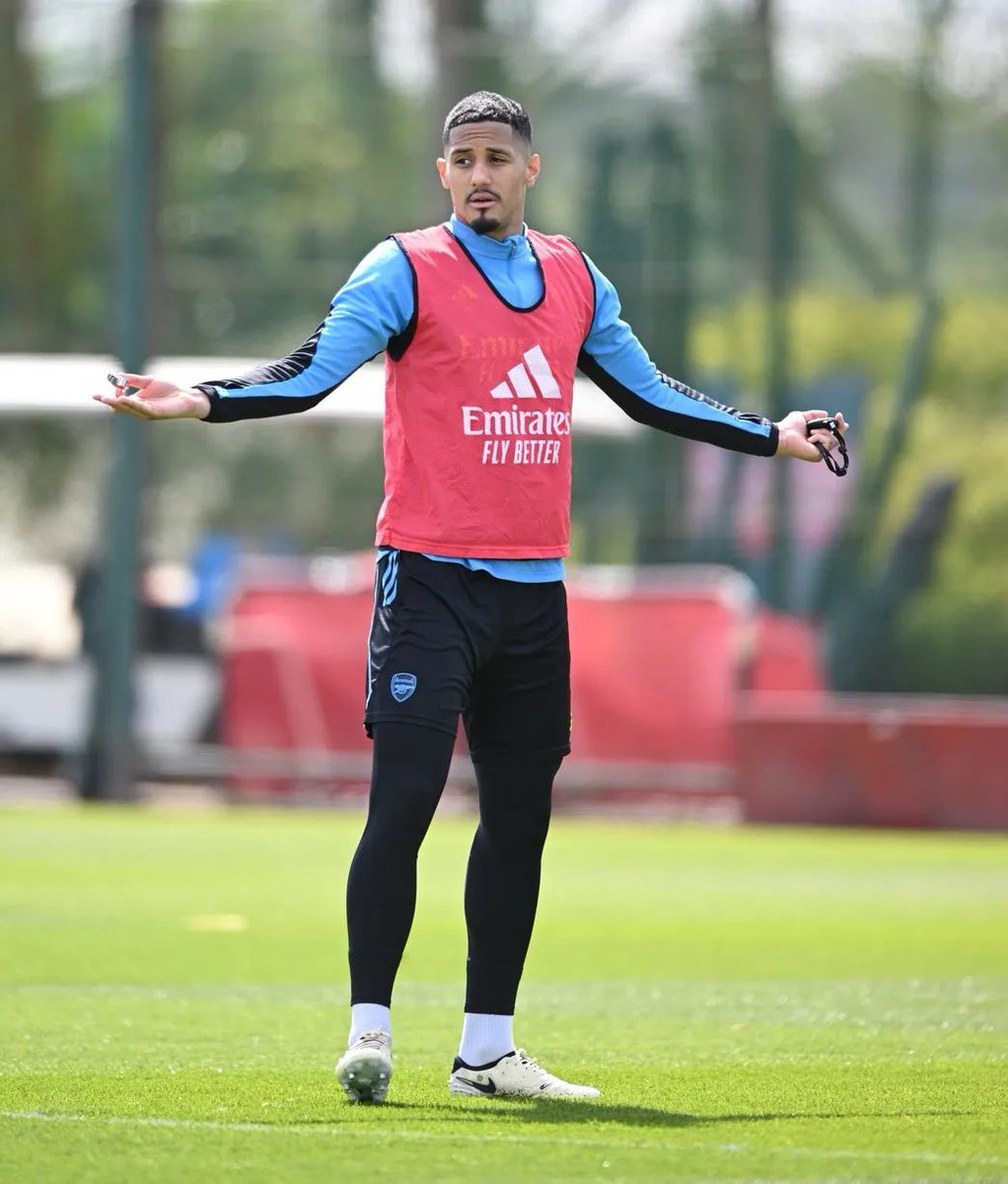 William Saliba in Arsenal training today. 🇫🇷