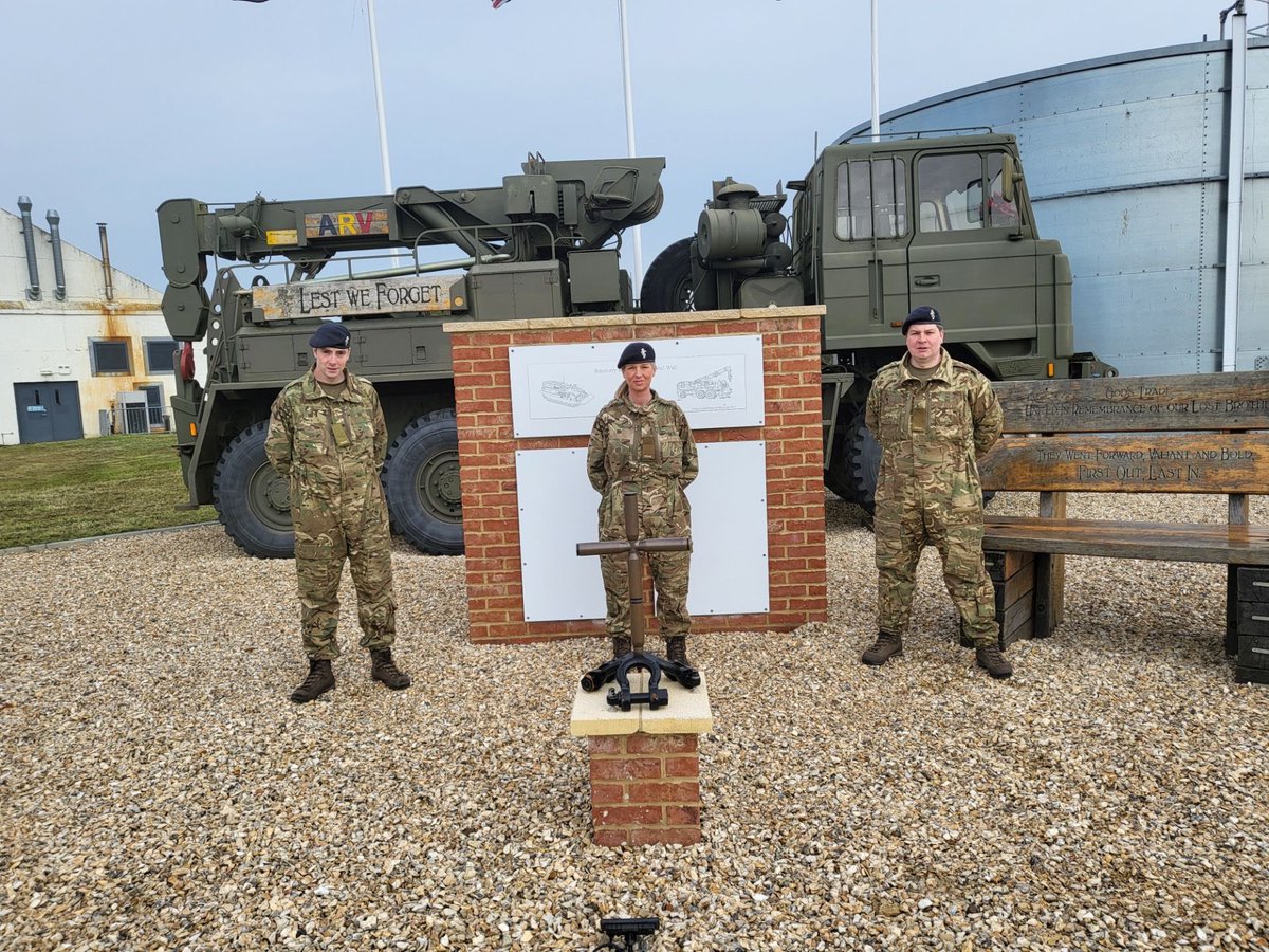 Congratulations to Cfn’s Doran, McKnight and Meadows who have just passed their Recovery Mechanic Class 3 Cse at MoD Lyneham. All three have done extremely well by showing dedication and selfless commitment by completing this course 2 years early than the predict timeline