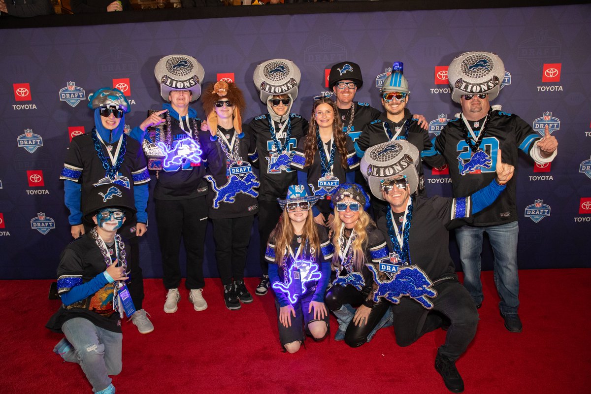 What a night in Detroit! ✨ We were thrilled to welcome top prospects, media personalities and NFL fans to #TheFox as host of the 2024 #NFLDraft Red Carpet event. Congratulations to @313Presents, @IlitchCompanies and everyone who had a hand in this beautiful evening!