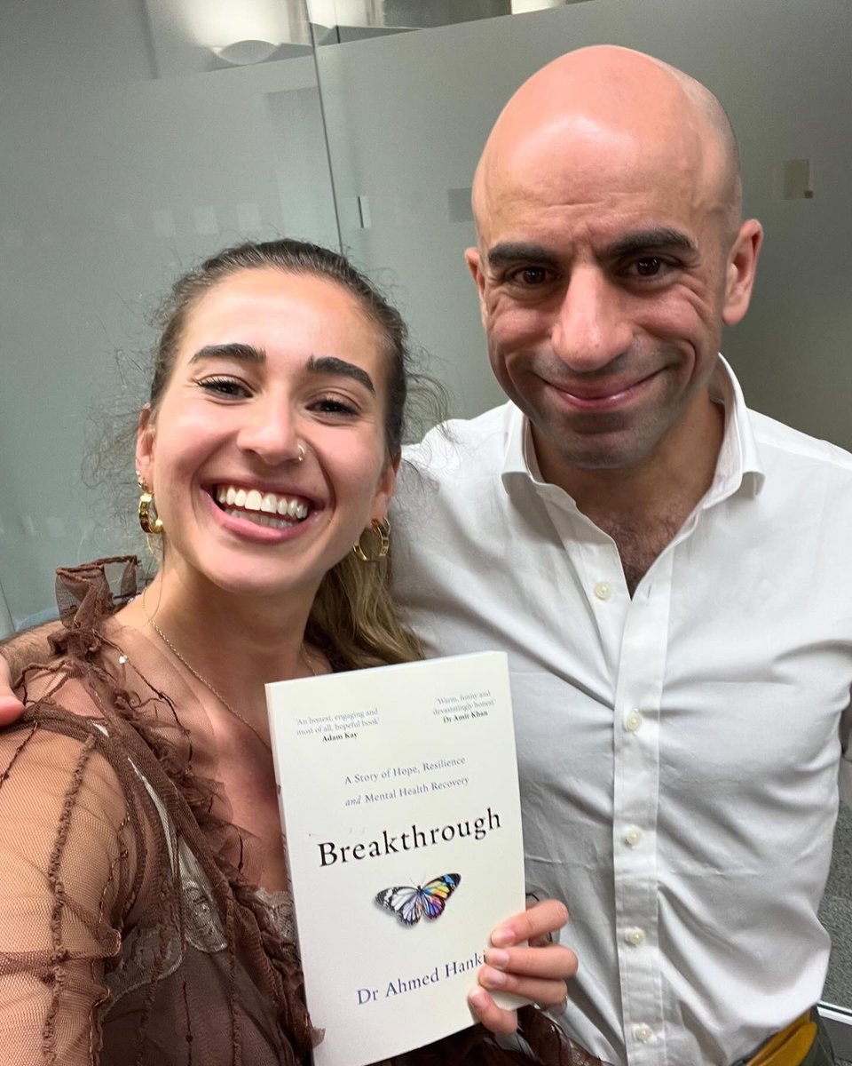 “Honest. Open. Transparent.” These are the values of @ahmedhankir aka THE WOUNDED HEALER. Dr H is by far one of my biggest inspirations in the world of psychiatry & mental health advocacy. Last night he invited me to his ‘BREAKTHROUGH’ book launch 📕 🚀 Get his book now 🙌