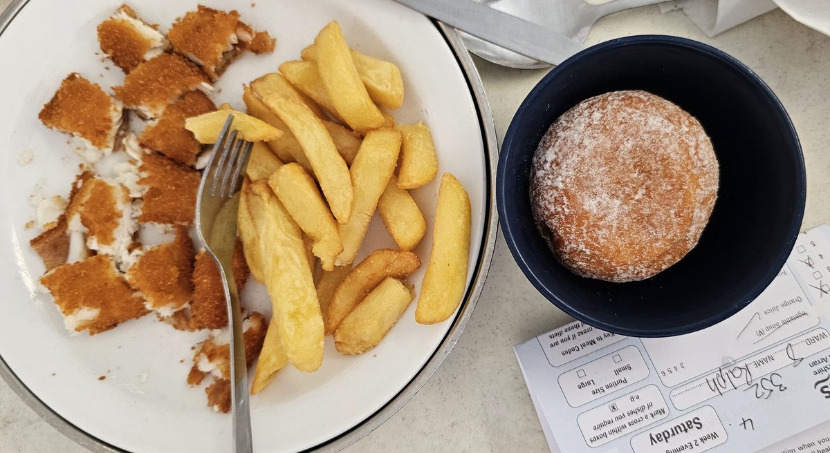 @Dunkirk_1940 You really should try harder @LG_NHS. Here's a selection of meals from University Hospital Ayr at @NHSaaa - So much better. Actually nutricious and appealing.