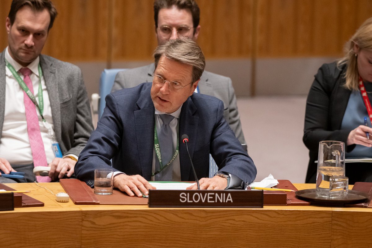 At today's #UNSC mtg on the Nord Stream incident, Slovenia condemned the act of sabotage directed against the Nord Stream pipelines in 2022. We trust into a comprehensive & impartial investigation of the issue & stress that critical infrastructure must be protected at all times.