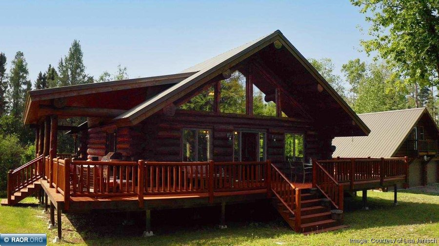 Secluded lakefront cabin near BWCA for sale at $1.15M dlvr.it/T63l1q