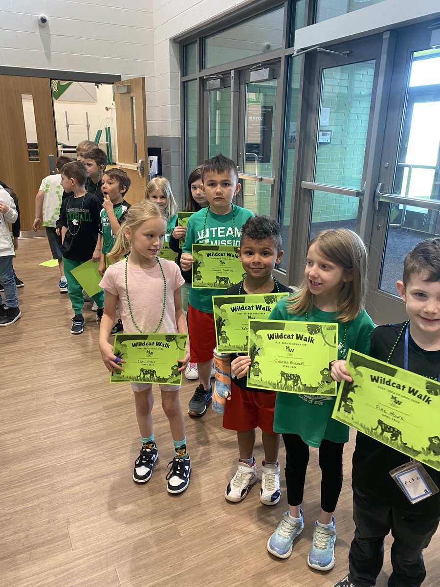 @SLSDMWE @SLSDSuper @MKNeckel @GieringerSharon April Wildcat Walk ! Congratulations to our students who were chosen for living our 4 Core Values. Way to go! #TrustRespectOwnershipLeadership