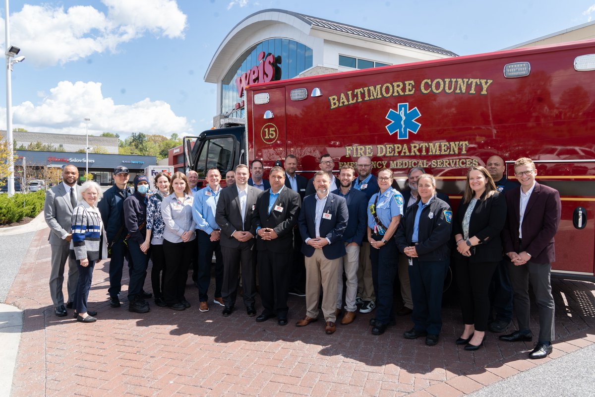 We just announced @weismarkets has AEDs in place should a life-threatening event occur in all 49 of our Maryland stores. More than 400 of our Maryland associates are trained to use them. A big thanks to the associates who helped us roll out our program.
rb.gy/avc5zs