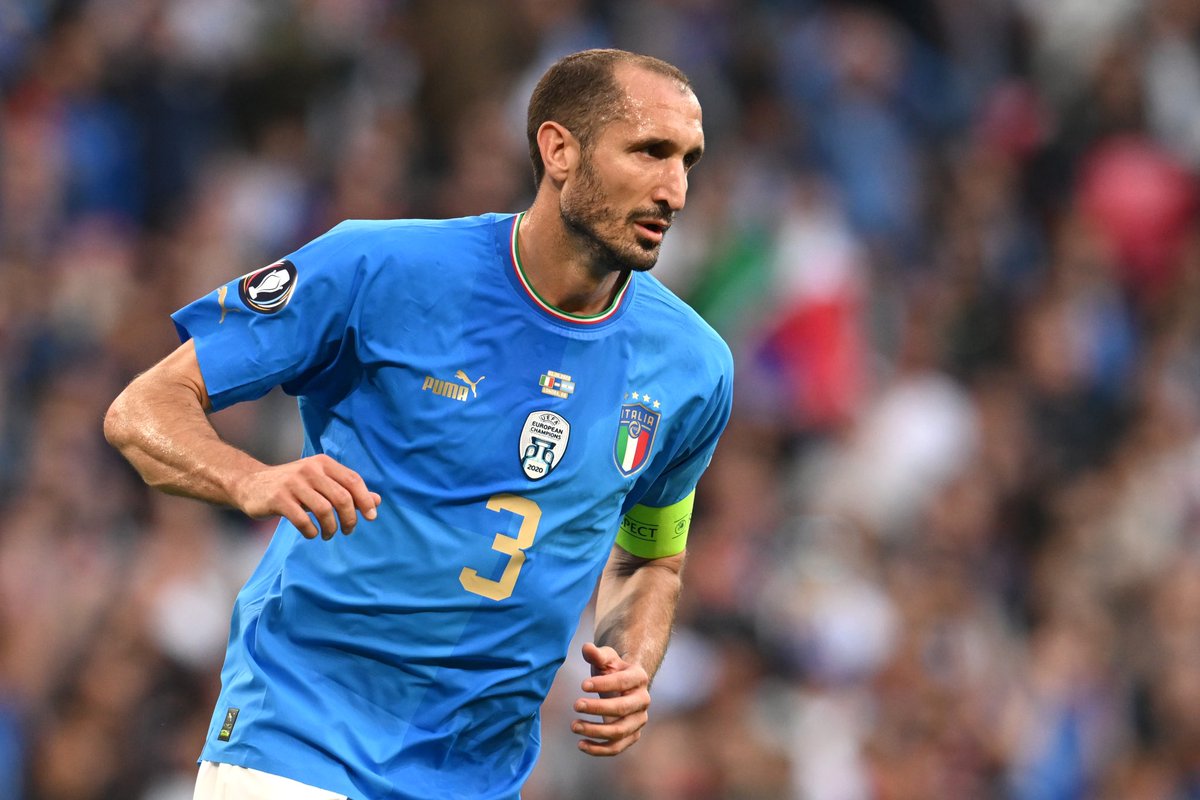 The shirt @chiellini wore in his final Italy game is up for auction for @komenitalia 👏 ▶️ bit.ly/3JCSZl0 #Azzurri #VivoAzzurro