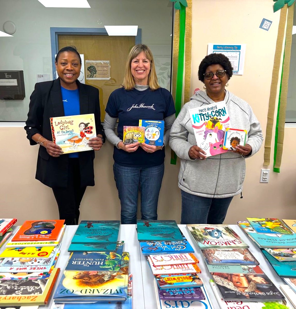 This week, Dimock was lucky to have 3 amazing volunteers from John Hancock join our Child & Family Services department for their Literacy Week book swap! Thank you, John Hancock, for helping make sure that all kids in our community have access to a wide variety of books! 💛
