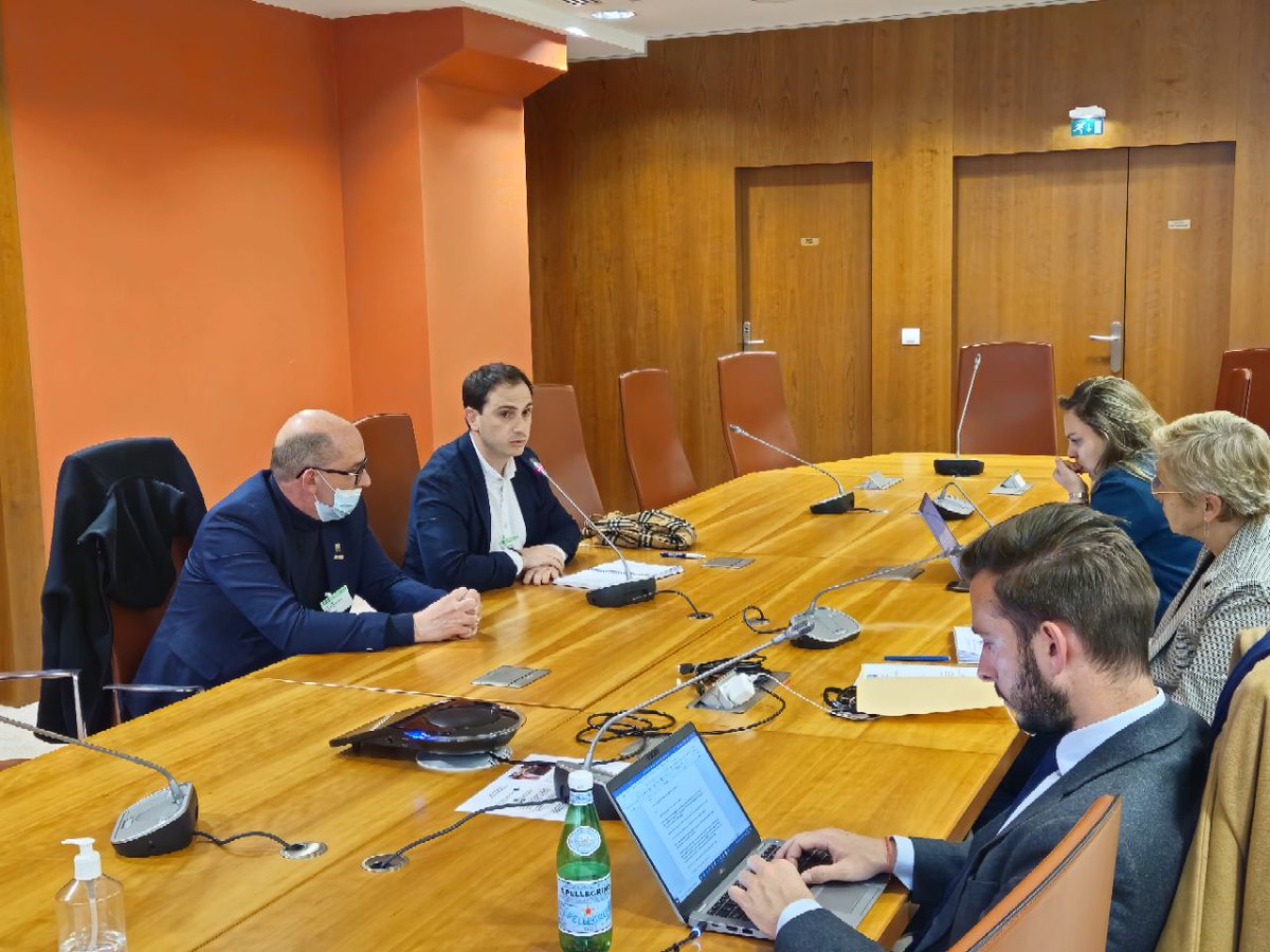 🚀 C'est avec les acteurs cyber en santé, <a href="/APSSISFrance/">APSSIS</a> et <a href="/jean_sylvain/">JeanSylvain Chavanne</a> que continuent les auditions pour le GT NIS 2. 

▶️ Spécificités du domaine médical et hospitalier 
▶️ Mutualisation des systèmes d'information 
▶️ Sécurisation de toute la chaîne de valeur