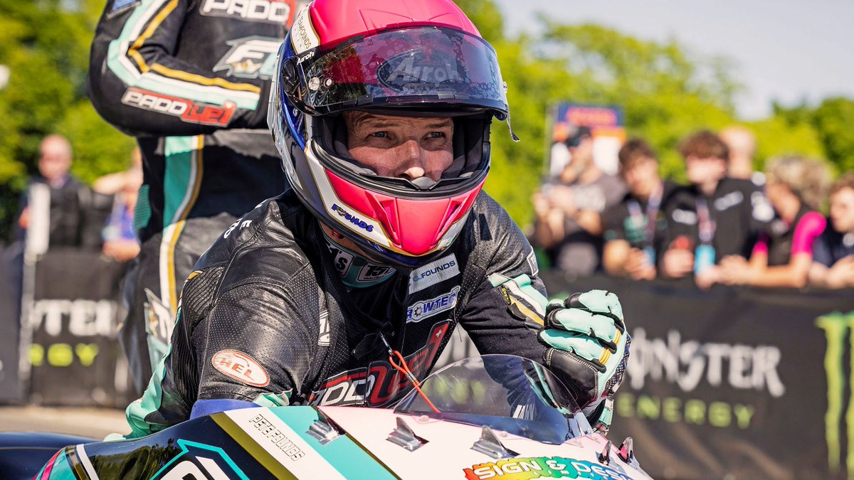 FOUNDS/WALMSLEY RETURN WITH FHO RACING Sidecar pairing Pete Founds/Jevan Walmsley to stick with the tried and tested @FHO_Racing Team set-up that got them into the 120mph Club for #TT2024 Read more: buff.ly/3WdI8W3