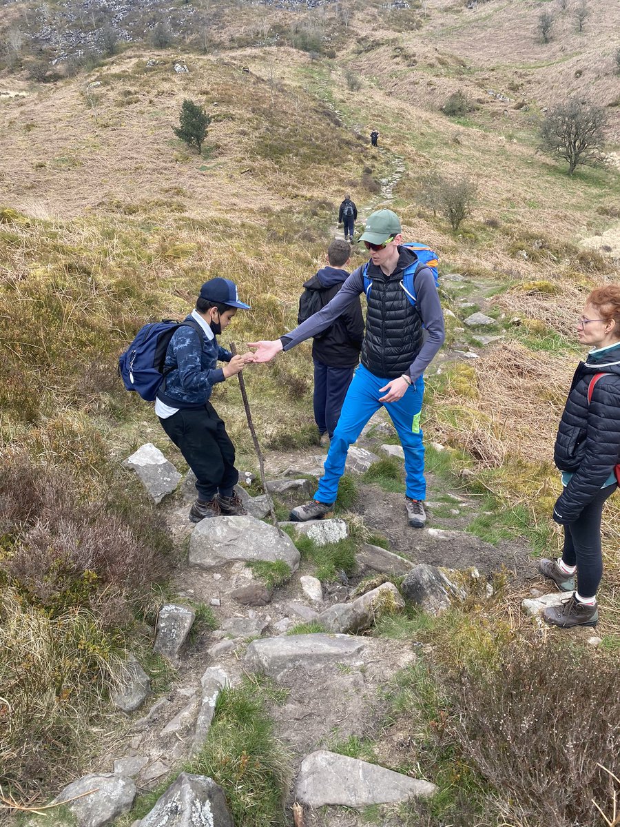 Beech class have been training on the Brecon Beacons with @StoreyArmsOEC in preparation for a possible climb up Pen y Fan. Great effort today from everyone. @WoodlandsHS @CardiffWestern