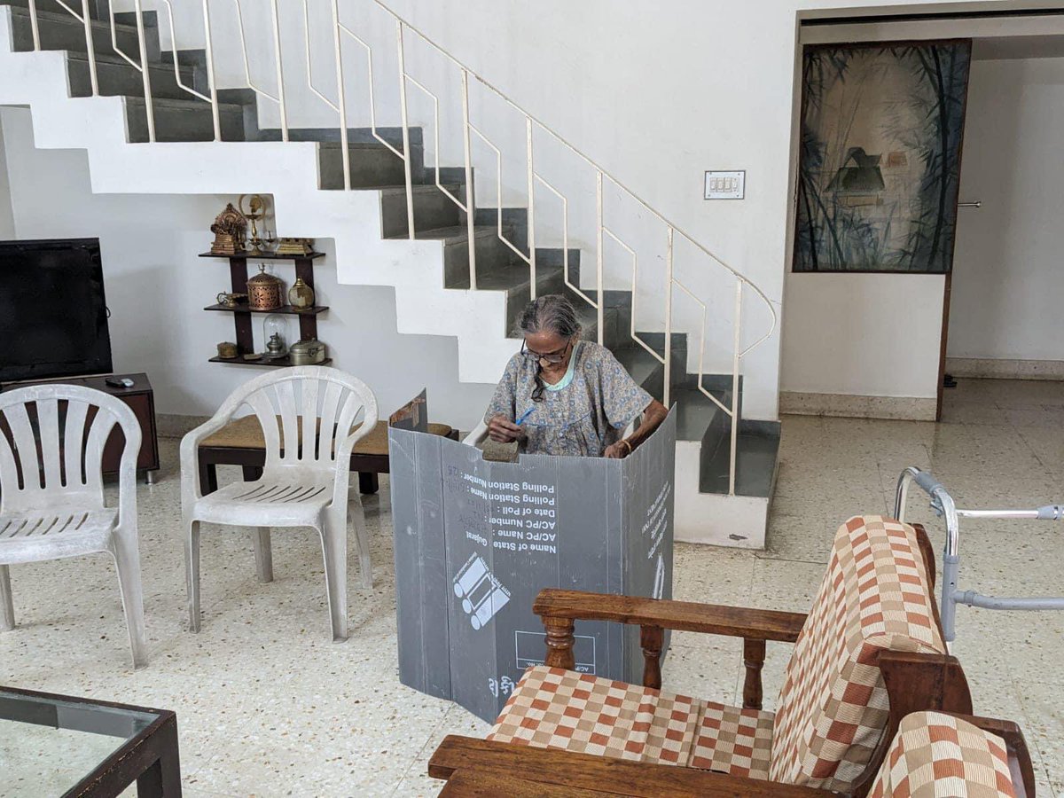 The largest democracy in the world makes it easy for the elderly to vote! My friend Ami Pandya sent this picture of her 90-year old mother-in-law casting her vote at home in Vadodara with electoral staff looking on. This would have been unthinkable a decade ago. #IndianElections