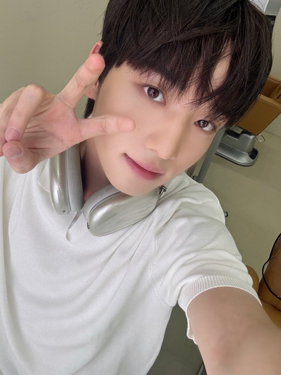 📷 | Atualização do Yujun no Twitter X.

[#유준] bom trabalho hoje também 🤩

#YUJUN #유준 #XIKERS #road𝓨 #싸이커스 <a href="/xikers_official/">xikers(싸이커스)</a>