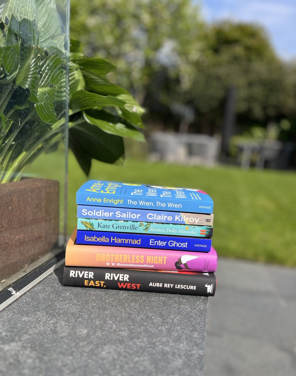 I have my own glamour shot of the @womensprize shortlist now! Books - and sunshine! 😎 Thinking I’ll start with the Enright… See more about them here: womensprizeforfiction.co.uk #womensprizeforfiction #womensprizelonglist #womensprize #womensprizelonglist2024