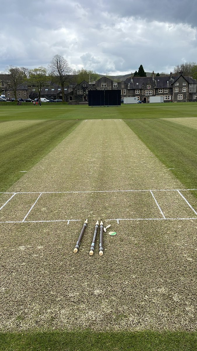 The 1st XI season is finally about to get underway with a T20 against a strong Cumbria Development XI featuring 3 OS. You can follow all the action on the live stream here youtube.com/watch?v=QemurV…