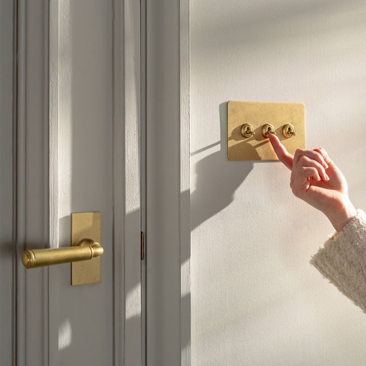 CDWfestival's tweet photo. Housed in a pavilion on St John's Square, #CDW2024 exhibition venue Elements, sponsored by Bilden, presents a curated selection of brands that specialise in the finest architectural hardware. 

Here we highlight Synk, Corston, Tres and NEOLITH.

#DesignFestival #Architecture https://t.co/zd643eGIF0