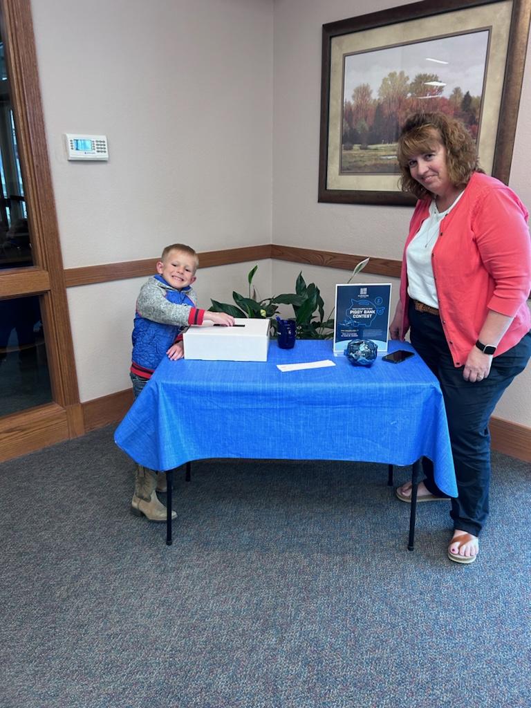 TODAY is the last day for our Teach Children to Save piggy bank guessing contest! 

Bring your children into one of our three locations this morning and let them guess how much money they think is in the piggy bank. 

#TeachChildrentoSave #BankLocally #CommunityBankingMonth