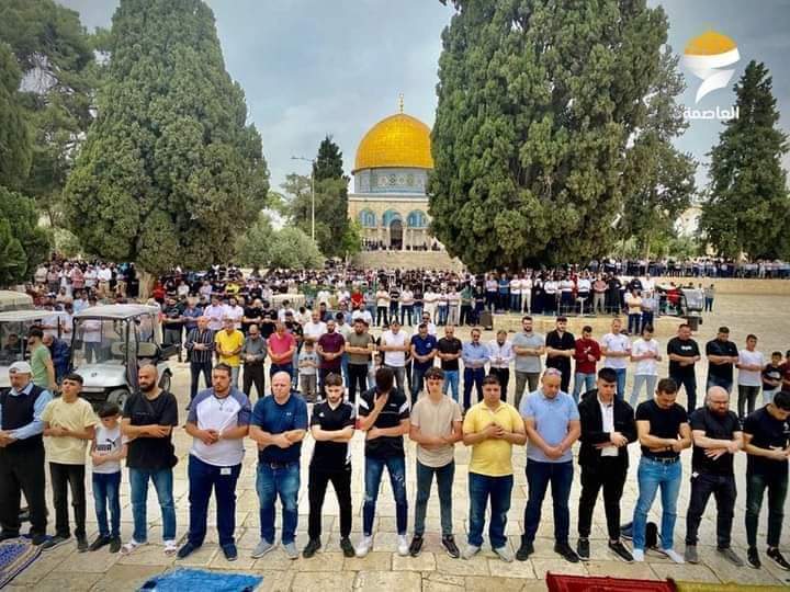 Friday prayer today from Almasjid Alaqsa 
May Allah accept our prayers & save us from punishment of the grave, May Allah save us all from hell fire & grant us Jannah-al-Firdous!
Ameen 🌹