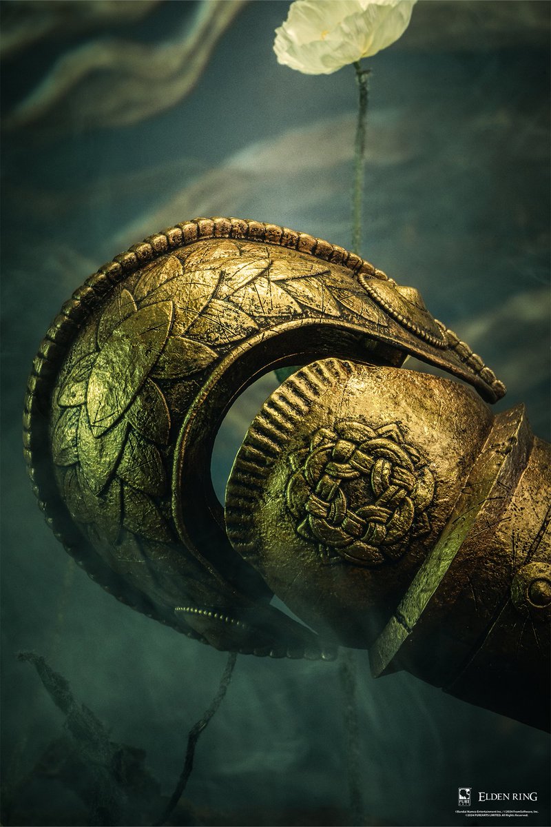 ModouGK's tweet photo. 产品名称：ELDEN RING
《艾尔登法环》玛莲妮亚1/1臂甲
有两种展示方式可供选择：金属底座或壁挂式。
比例：1/1
预计交付：2025年第一季度
通贩售价：¥2800
全球限量：3500体
产品尺寸：95CM ×13CM ×33CM

售价：2800（定金1000，尾款1800）
-代理价：原���8.5折（顺丰运费到付） https://t.co/k9L2UTwc70