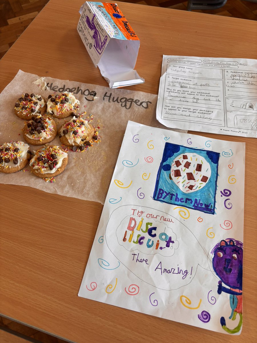 2thecoffeepod's tweet photo. Amazing biscuit making at AYJS this afternoon . Thank you for asking me to be the judge , best job ever and well done to everyone . @AYJSupdates https://t.co/sBqKsNgn9L