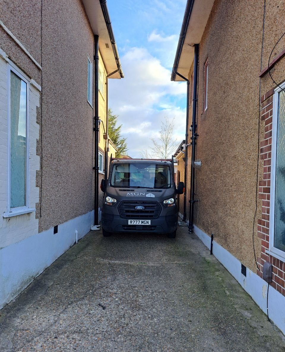 Narrow passages? No problem! MGN Builders Merchants lorry drivers handle them like champs! 🚚💨⁠
⁠
These snaps are becoming a trend within our team now. 💯

Which one is your favourite?

#mgnbuildersmerchants #mgnbm #buildingmaterials #builder #driver #lorry #hiab #hgv #van⁠