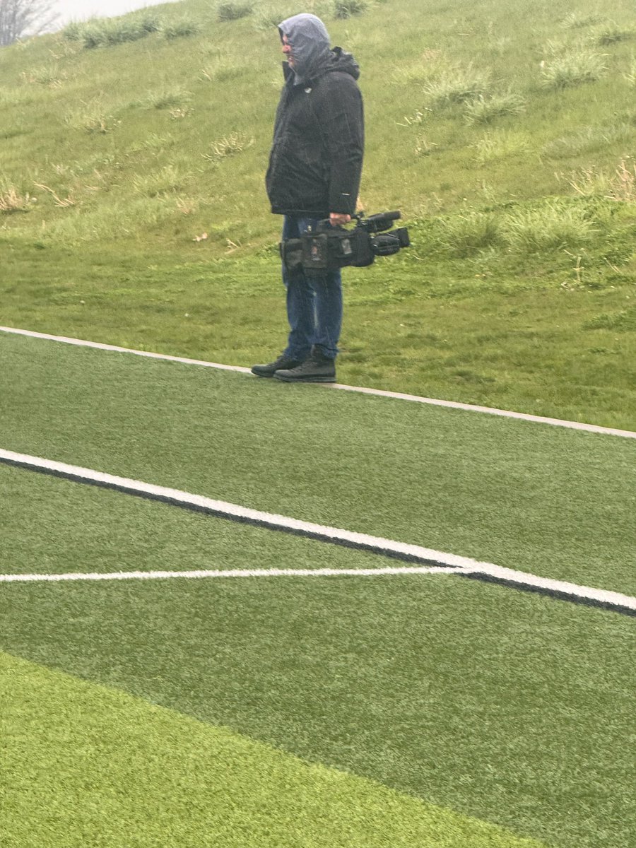If you want to know what a dedicated sports reporter is. Look no further. Rain and wind and 2.5 hours from home. Chris Duerr is here in Bettendorf