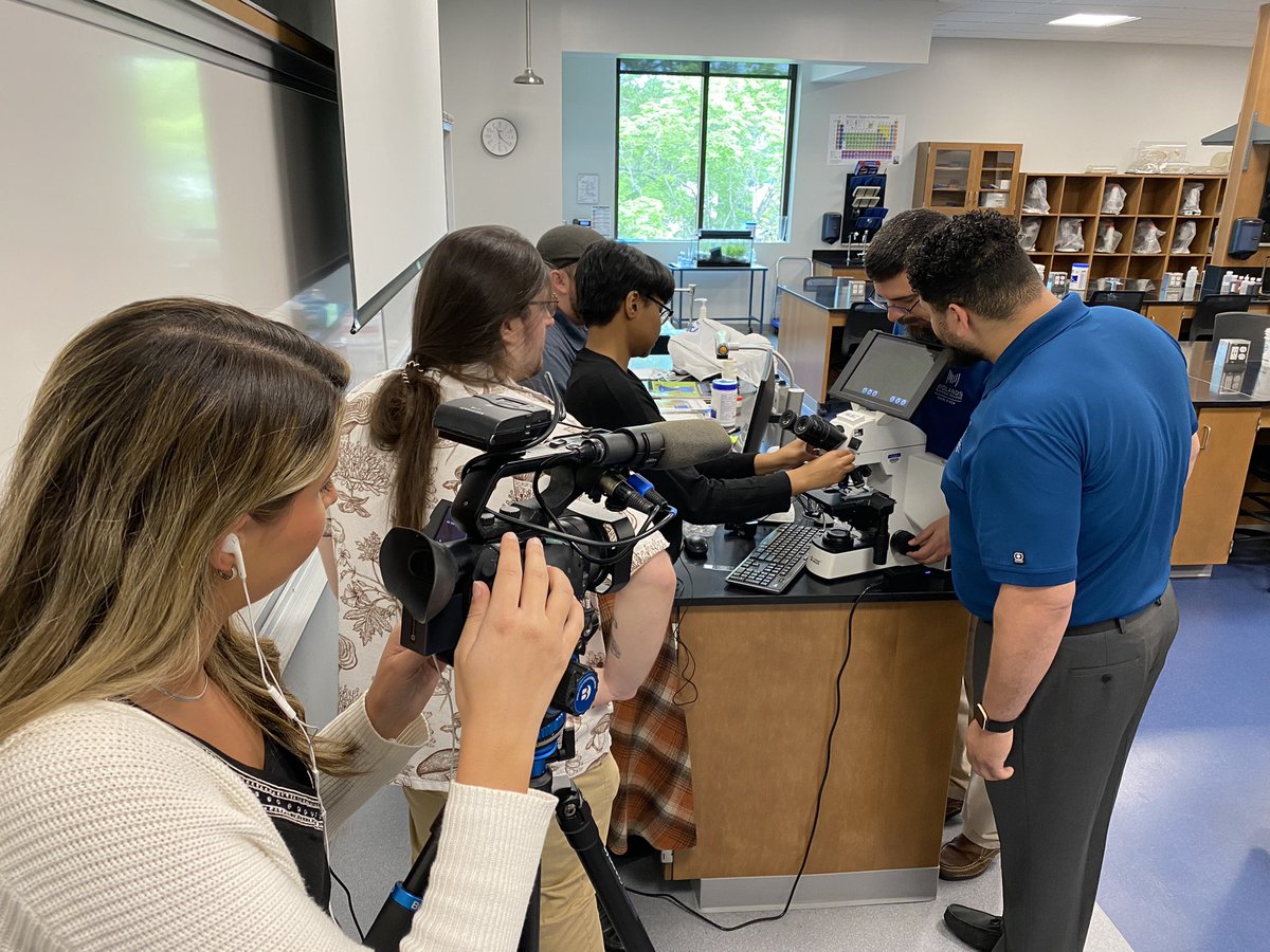 MidlandsTech's tweet image. Pretty cool Friday when South Carolina’s Reporter of the Year comes to @midlandstech to help tell our story about student research that is headed to the International Space Station. See more from 
@RachelR_Reports on @WLTX this evening. 

midlandstech.edu/news/student-r…