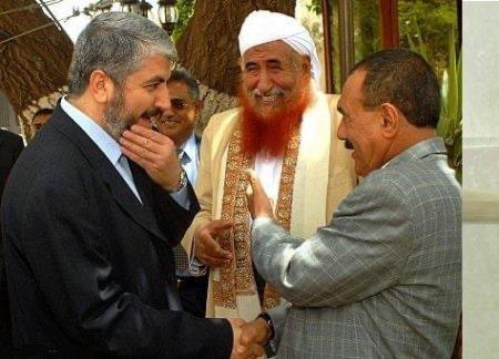 shawkialkadhi's tweet photo. رحمة الله تغشاك يا #علي_عبدالله_صالح
اختلفنا معك إلى السماء ولكني أشهد بأنك كبير وقبيلي أصيل وتتسامى على الخلافات وعندما لم تقتنع بالتصنيف الإرهابي الأمريكي للشيخ الداعية #الزنداني رفضت تسليمه، وأتذكر حينها أن قيادياً في الإصلاح طالب بالإثباتات وقال "ونحن سنحاكمه" فعجزت #أمريكا. https://t.co/Xe4hwBp9oZ