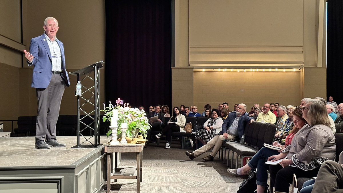 mporeilly's tweet photo. Bishop Scott Jones speaking on reconstructing the role of Bishop at #ReconstructingMethodism. 

#GMChurch #globalmethodistchurch https://t.co/9F9ao1qftY
