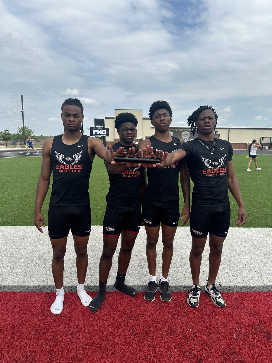 Congrats to @BraelonAdamah @FieldsLadainian @_Rodney4 @Jordan_shaw5 @Mishaun_07 Suburban Conference Champions in the 4x100 meter relay and 4x200 meter relay! Let’s continue the process! CDEPT 🦅🥇