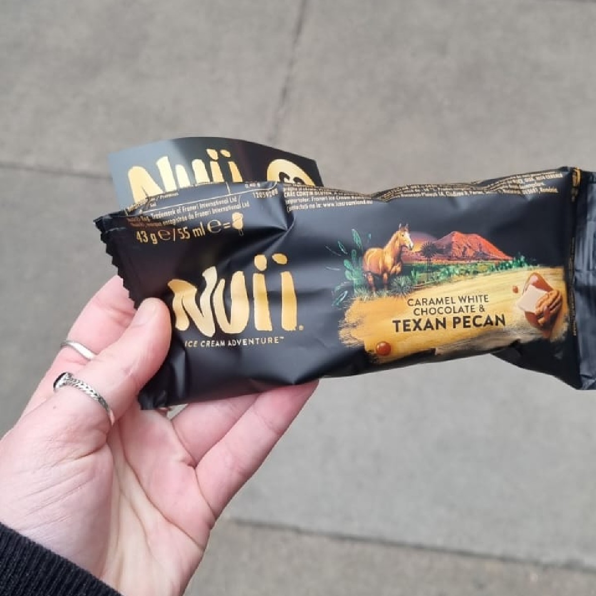 MSE Ciara was thrilled when she was handed a free ice lolly near MSE Towers. What's the best freebie you've snagged strolling down the street?