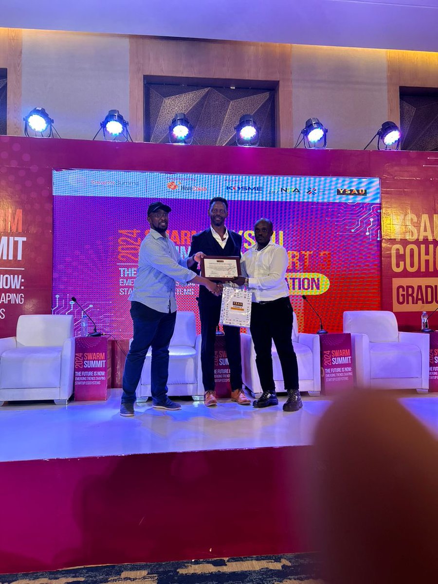 This afternoon, @NITAUgandaED has closed off the Swarm Summit 2024 and also officiated the graduation ceremony of 3rd Cohort of the youth startup academy Uganda organized by @hivecolab in partnership with @NITAUganda1 In this cohort 40students graduated from different courses…