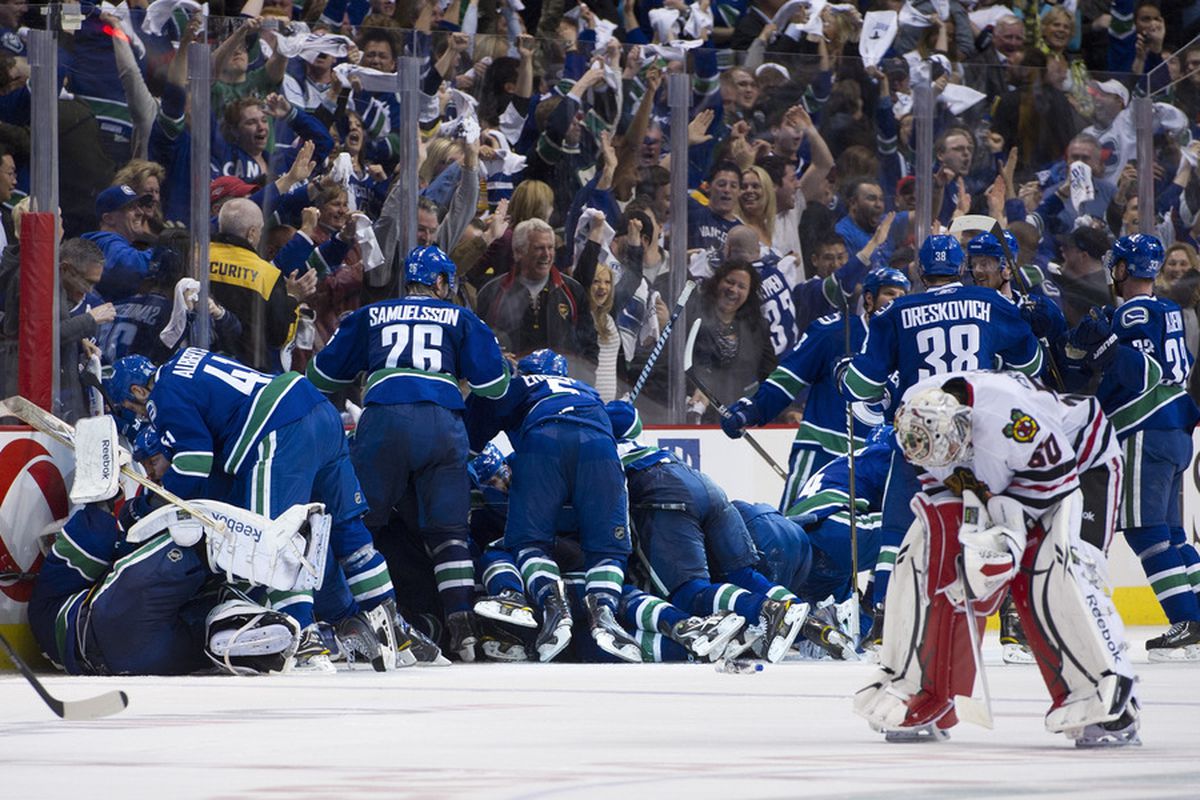 JasonBeck82's tweet image. April 26th - On This Day in BC Sport History: 2011

The Vancouver @Canucks dramatically defeat arch-rival Chicago @NHLBlackhawks 2-1 in overtime on a great individual effort from winger Alex Burrows who knocks down a clearing attempt and scores on a slapshot to "slay the.../2