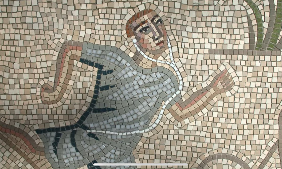 Watch me bang on about modern mosaics for 5 mins ✨- London's Hidden Mosaics | Public Art youtu.be/qBGeBGxvdE4?si… via @YouTube @HENI @HENITalks