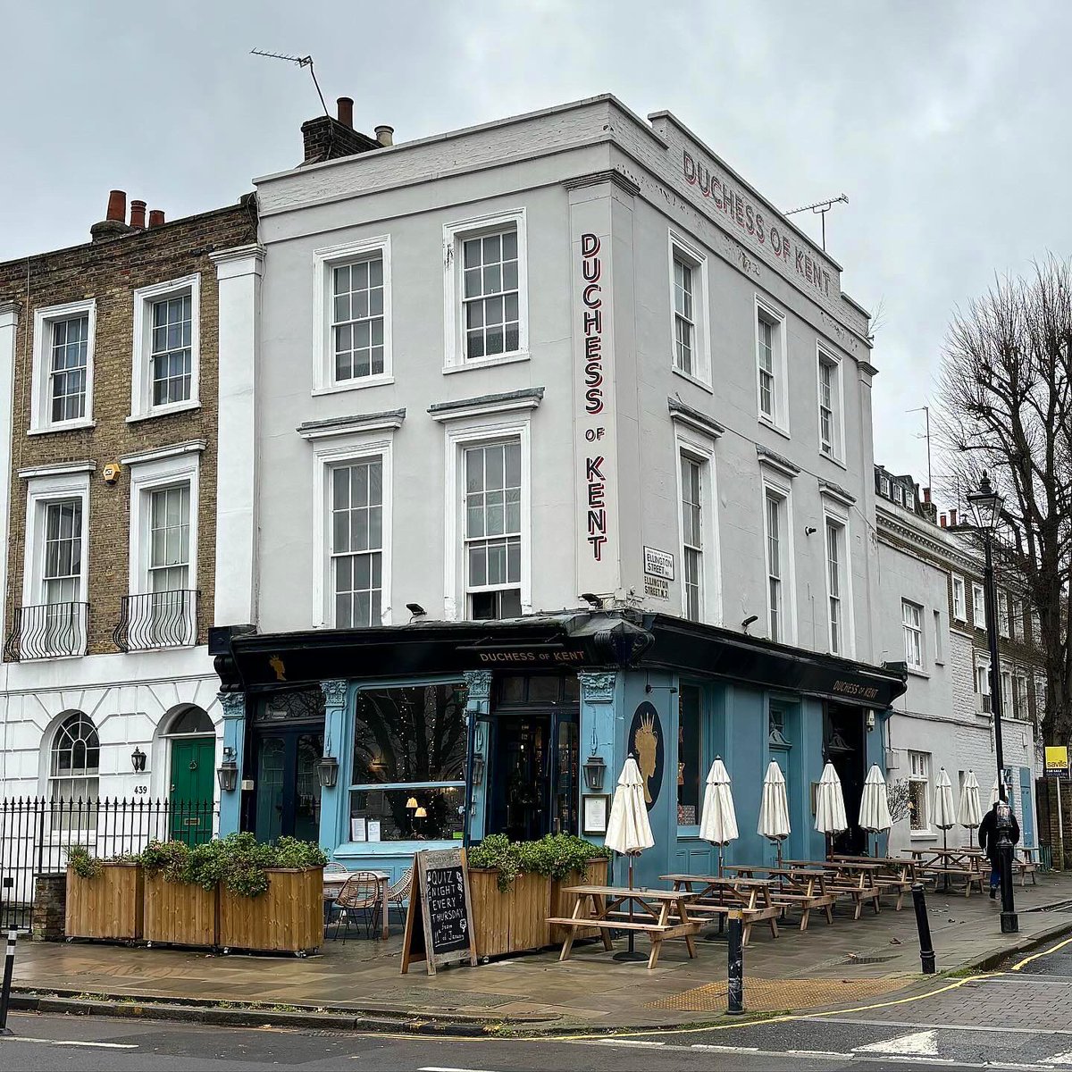 The Duchess of Kent
📍 441 Liverpool Rd, London N7 8PR
🚇 Highbury & Islington 
🍺 £6.05 Pravha

A Welcoming and Stylish Backstreet Local. 

#londonpub #pravha #pub #arsenal #holloway #barnsbury #islington #duchessofkent