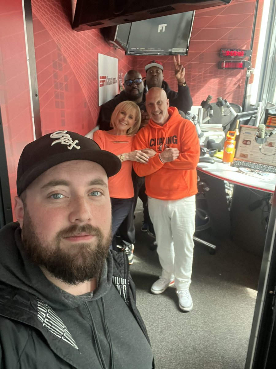 IN THE FIRST & ONLY ROUND….I select @thekapman @xjhoodespn @sheanorling @nakithebeatman @ESPN1000 for highlight of the week! Love my Fridays with these guys!