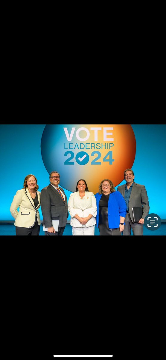 I am grateful for the overwhelming support that brought me to the Alberta NDP leadership debate last night. It was an honour to stand alongside remarkable leaders; I am humbled by the opportunity to stand alongside them & share my vision for a better future. Hiy hiy. Thank you.