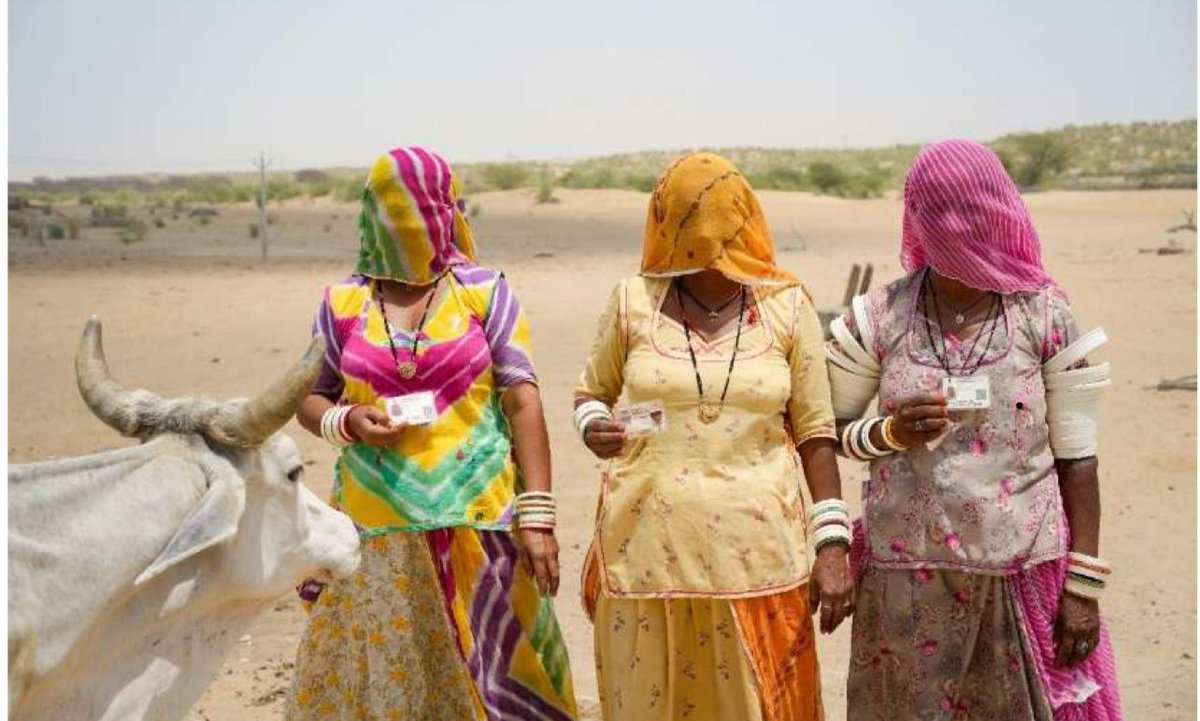 ✅Peaceful polling across 13 States/UTs in phase 2 of #GeneralElection

✅Voter Turnout 60.96% as of 7 PM 

✅Webcasting was in over 1 lakh Polling Stations

✅Polling is now complete in 14 States/UTs

✅102 villages in Bastar division witness polling in #LokSabha for first time