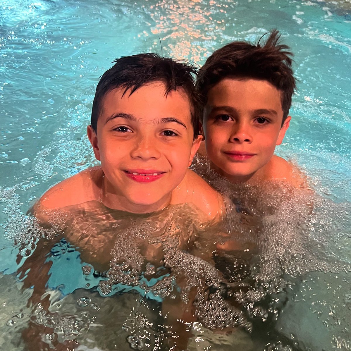Ready for a fun and exciting weekend.. Happy Friday!! #pool #florida #orlando #waterpark #disney #disneyworld #familytime #family #familytravel