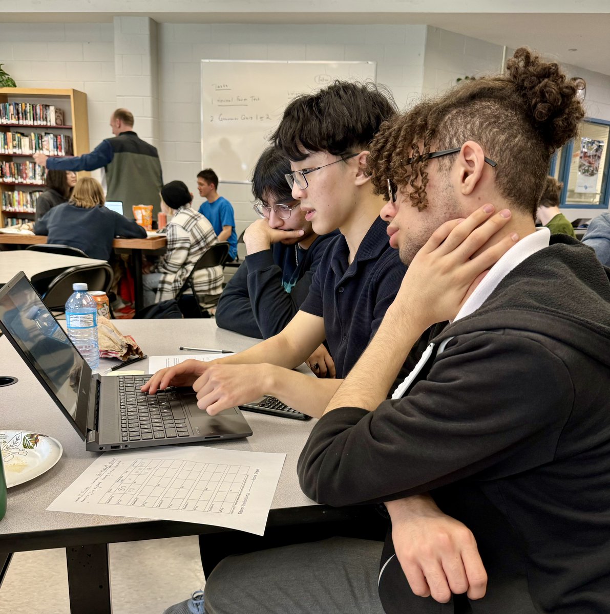 A coding competition took place at @StTSecondary yesterday with approximately 100 students competing against teams from Oshawa, Toronto and Kingston, including @HolyCrossCSS. Students had 3 hours to complete five questions. Out of 27 teams, one took home $1,000 value in prizes.