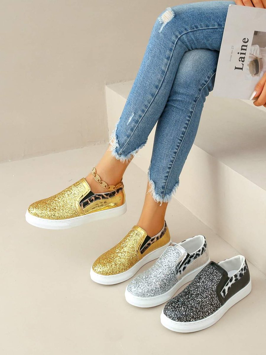 See now 👉 fas.st/3JqzZ ⭐️ Casual Plain Slip-On Flat Heel Shoes for Women 👠🌟

Step out in style with these versatile slip-on shoes, featuring a sleek and classic design in a beautiful golden color.
#WomensFashion #SlipOnShoes #CasualStyle #AllSeason #GoldenColor 👠🌟