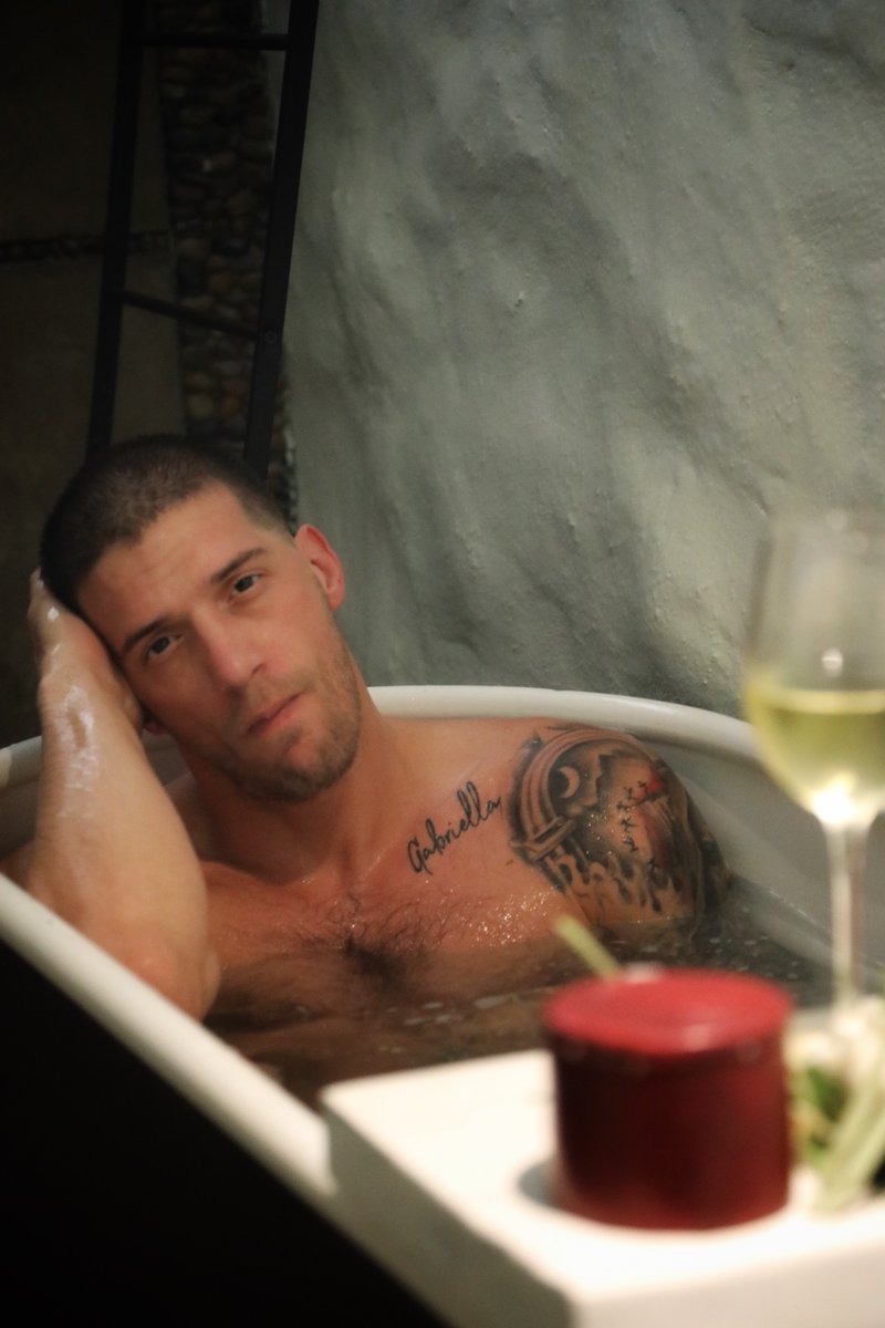 XXXtyroderick tweet picture