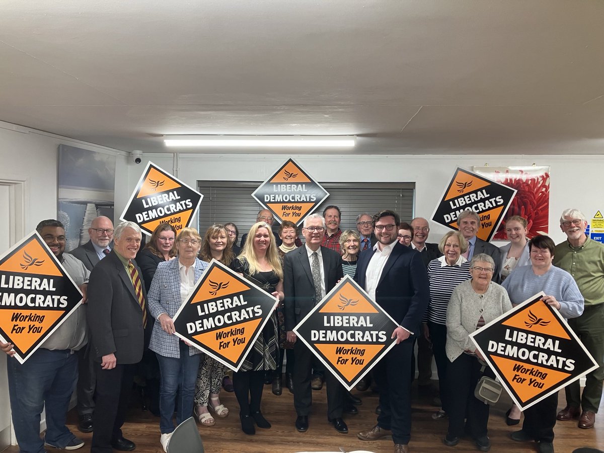 Great to meet campaigning team in Hereford led by ⁦@CllrDanPowell⁩ and @hornsey_Ca39010