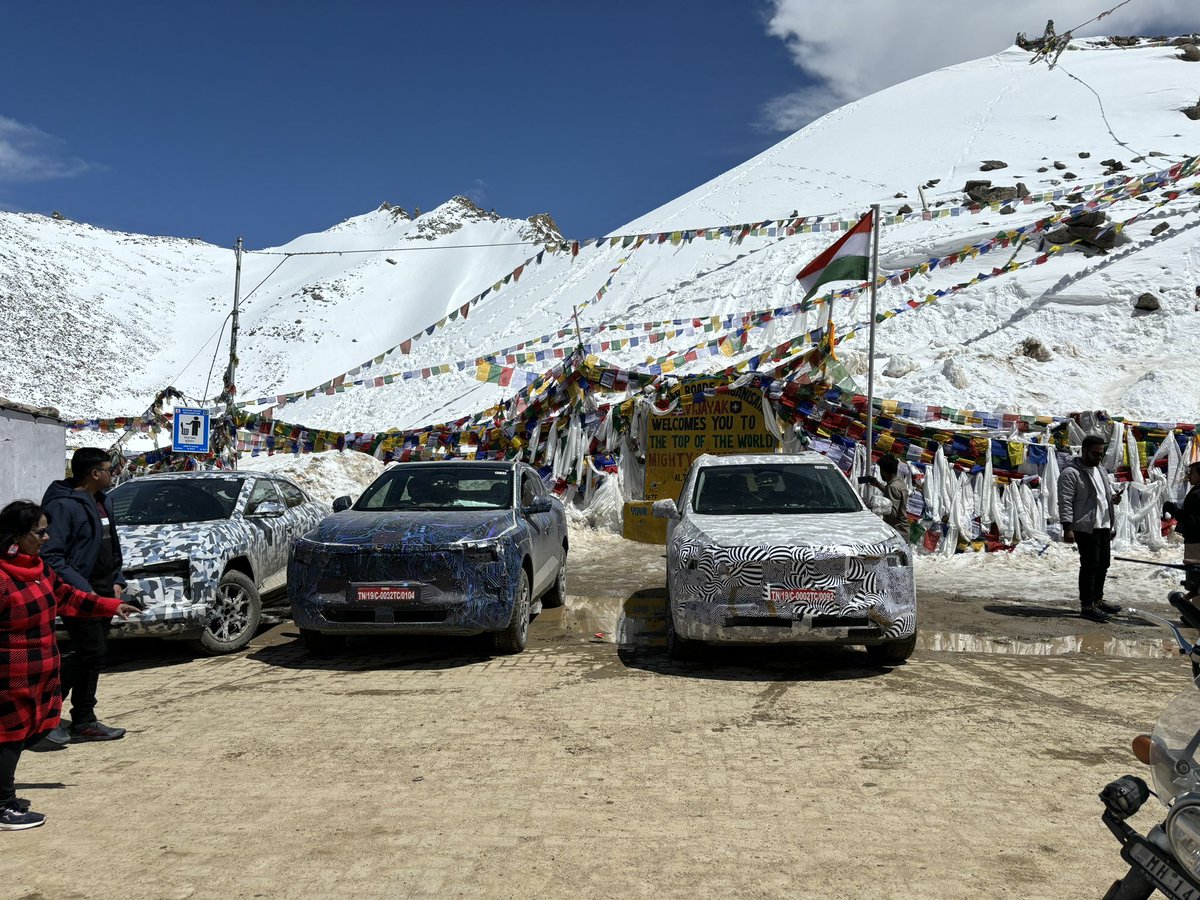 Adityay49655850's tweet image. Mahindra new EV model spotted at Leh.

#mahindra 
#newmodel 
#evinindia