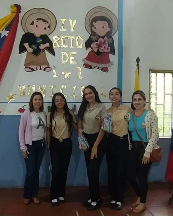 #Tachira🇻🇪
#McipioAndresBello
.
.
IV Reto de lenguas e idiomas Municipal / Mafer presente 👏👏👏👏