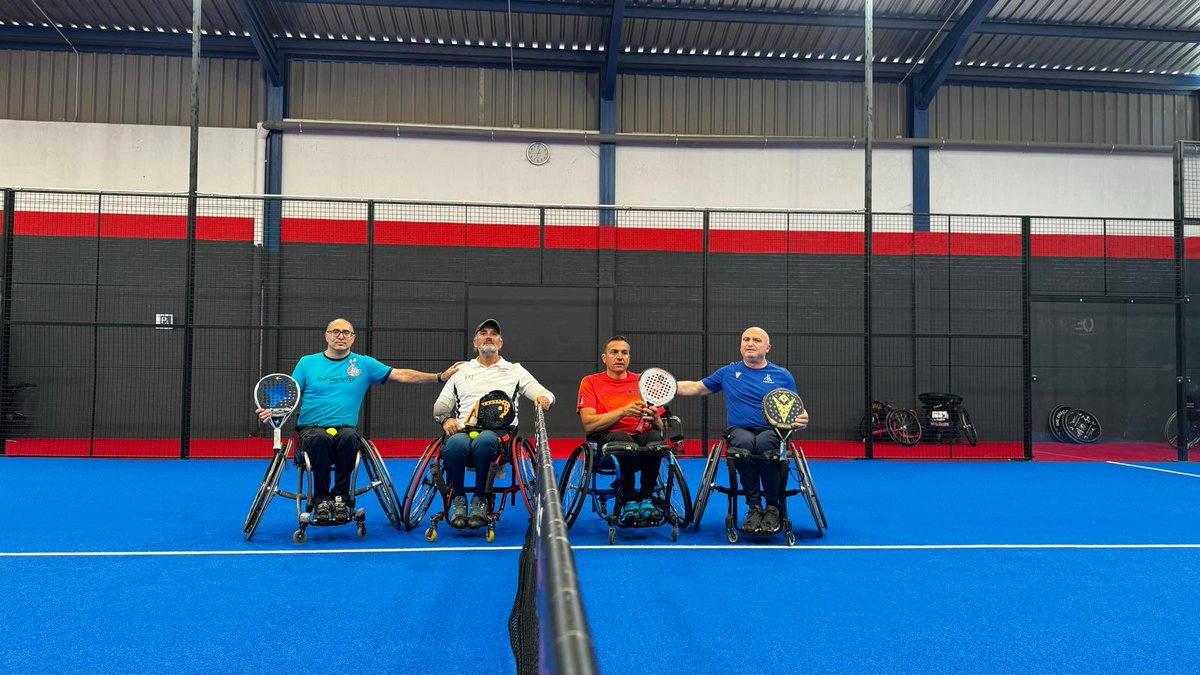 Arranca el V Open Nacional de pádel en silla de ruedas Campo de Criptana Undécima prueba de la Copa de España 🇪🇸 4⃣2⃣ jugadores 2⃣1⃣ parejas ¿Quién ganará 🏆? Noticia 👇 acortar.link/z6Hl45 🎾🎾🎾 @Fundacion_ONCE #padelensilla