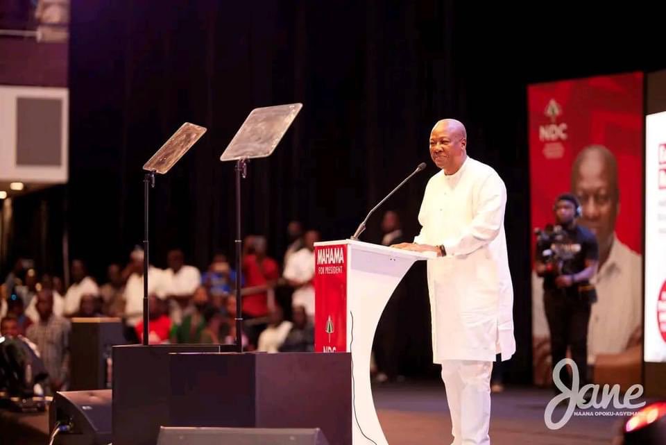 In life there will always be unique building blocks! Today I learned yet another lesson from the profound story of HE John Dramani Mahama, the Son of E.A Mahama of blessed memory here in Damongo in the Savannah region of Ghana, where @JDMahama has just fulfilled a promise he…