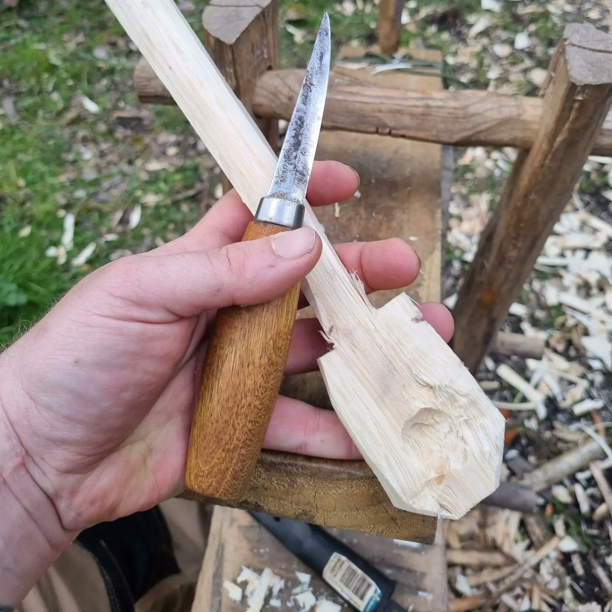 Carving a spoon blank 🌳🪓🪵🥄

#spooncarving #woodcarving #handmade #woodenspoon #woodworking #greenwoodworking #spooncarver #spoon #carving #woodcraft  #wood #handcarved #handcrafted #whittling #bushcraft #craft #greenwoodcarving #woodwork #woodart #greenwood #woodspoon