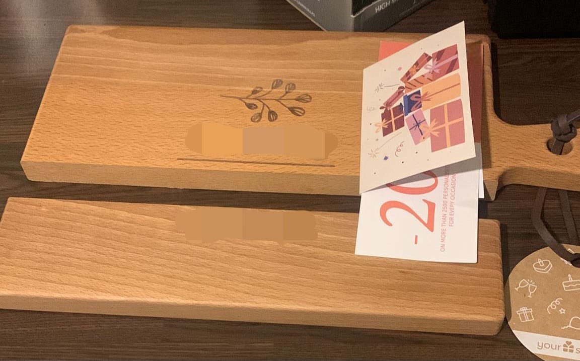 So myself and @gronya got my brother a housewarming/engagement gift pack sent to his house with a custom chopping board that has both his and his fiancés surnames on it. I shit you not it arrives with a perfect split between the names so now it looks like I sent him a bad omen.