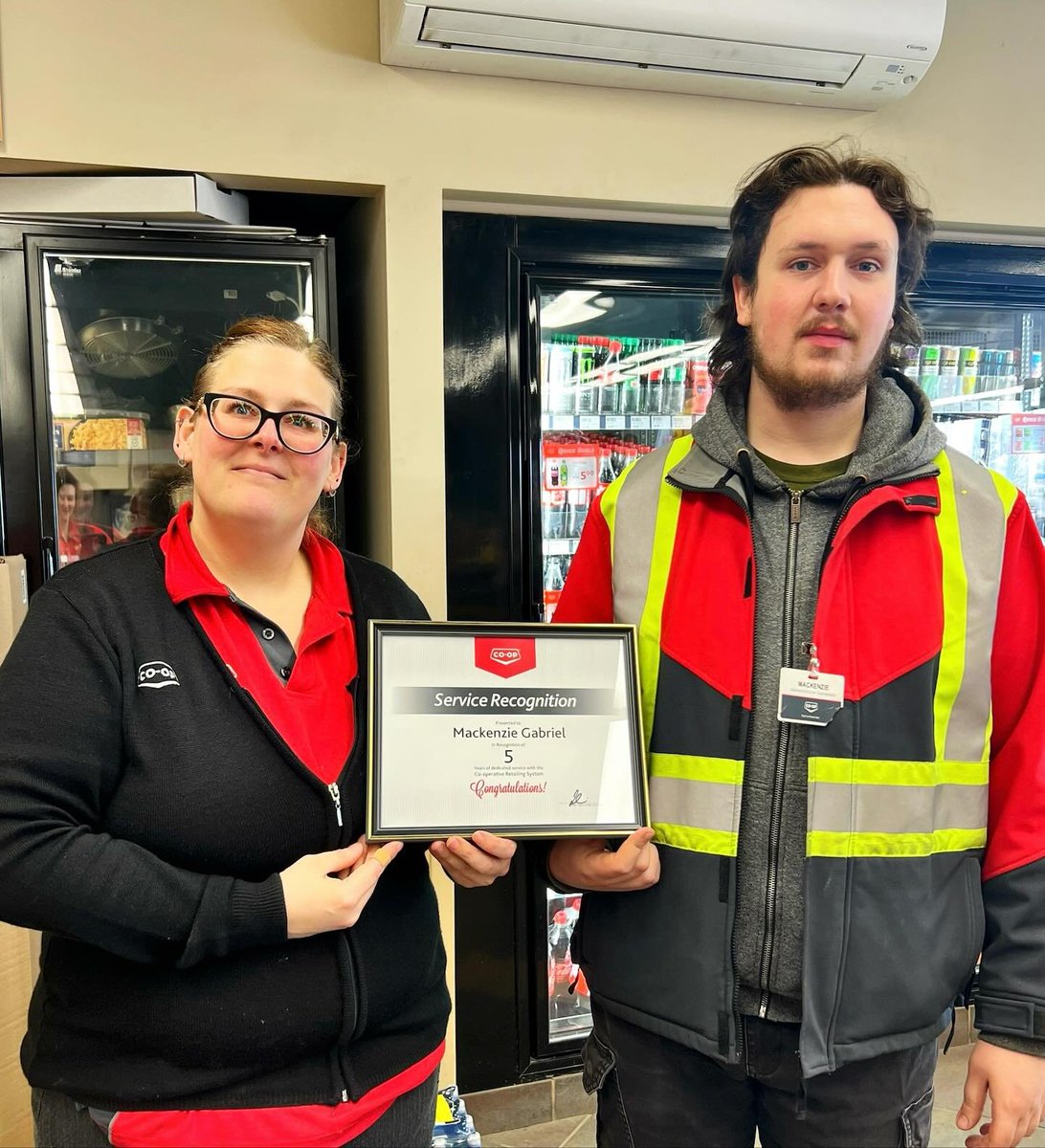 Congratulations Mackenzie Gabriel on 5 years of service with Sherwood Co-op! Mackenzie is a pump attendant at the Home Centre Gas Bar, always eager to help our members with their fuel, washing their windows and checking their oil. Thank you Mackenzie for 5 years of hard work.