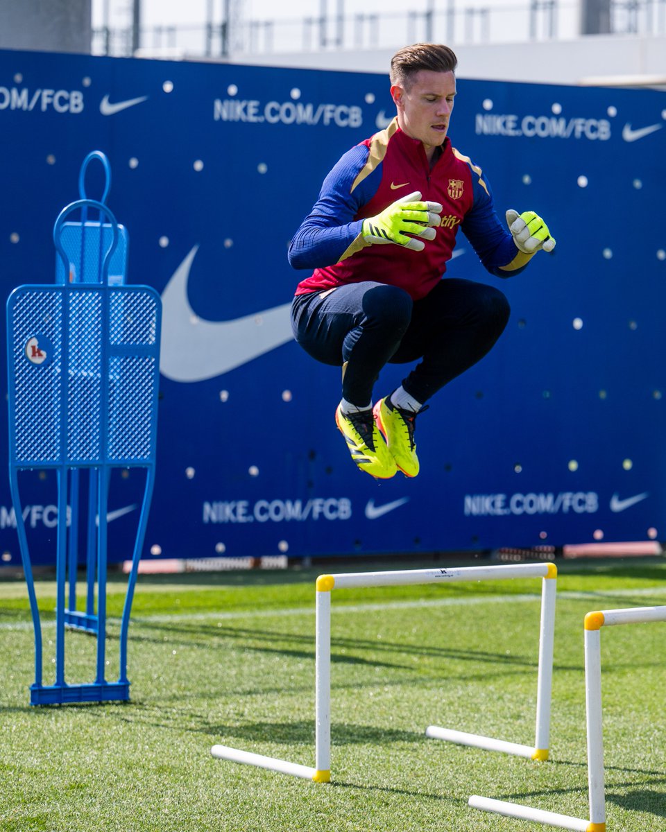 Jumping towards #BarçaValencia